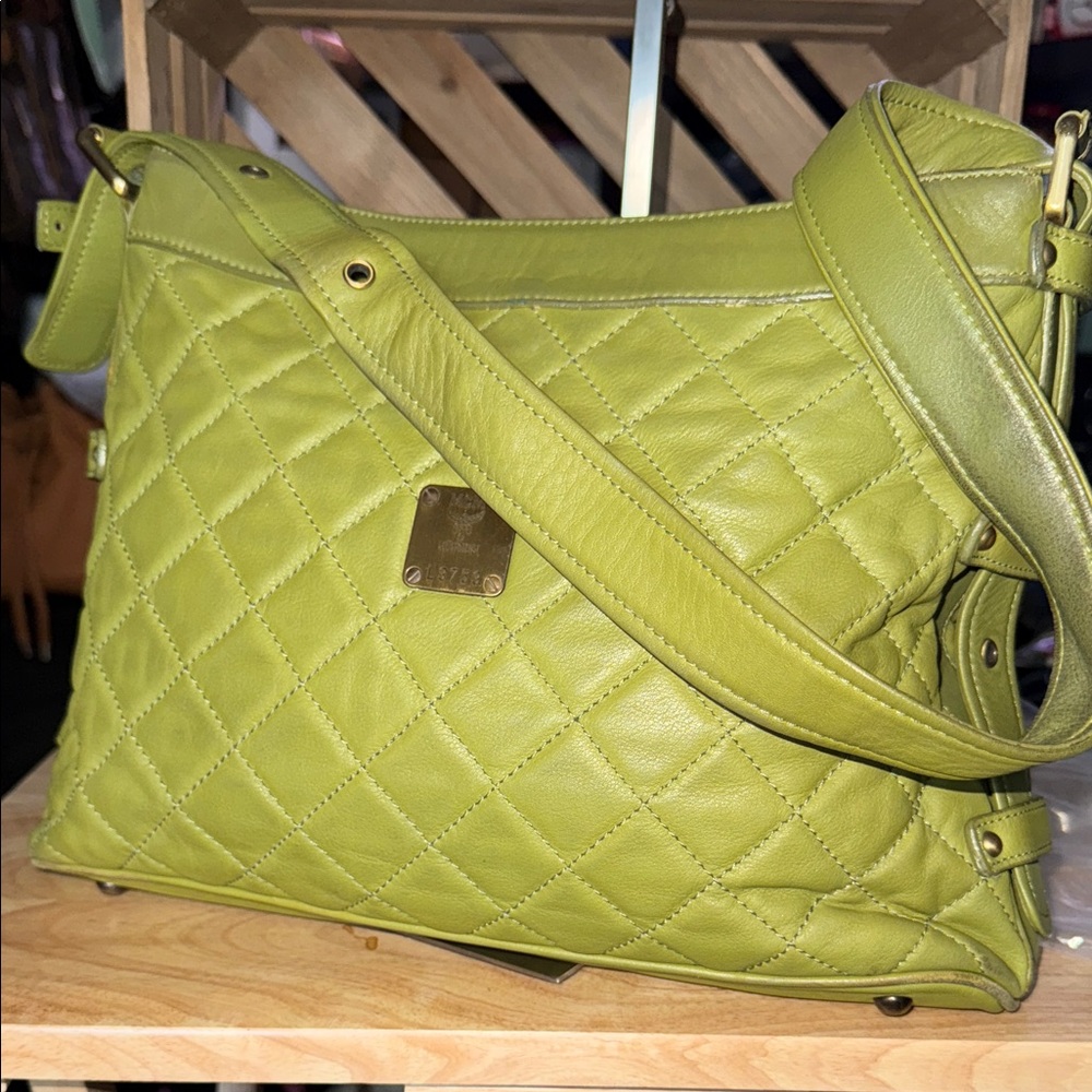 MCM Vintage Green Quilted Leather convertible Hand to Shoulder Bag - Picture 10 of 13